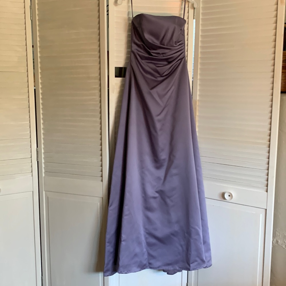 David’s Bridal Private Collection Satin Lilac Prom Bridesmaid Party Dress Sz 8